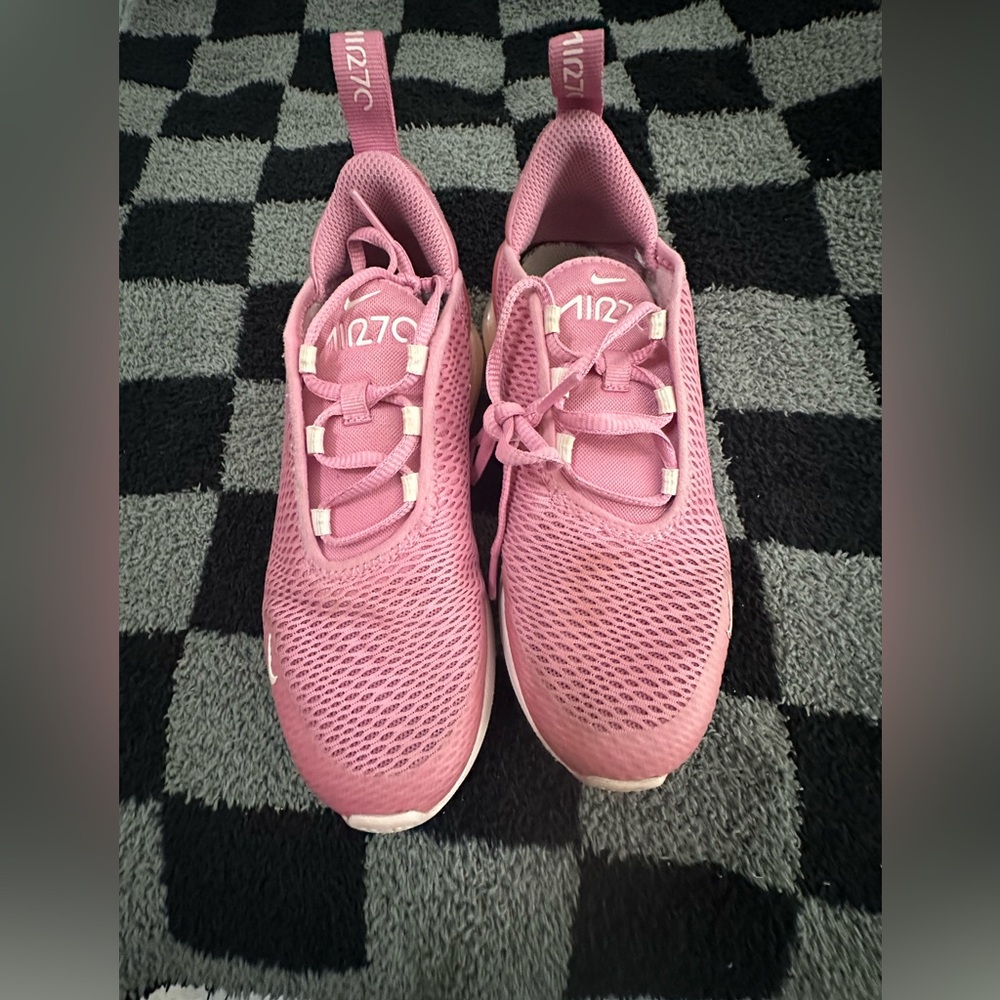Nike Youth  Pink Air270 Lightweight Athletic Shoes 2Y